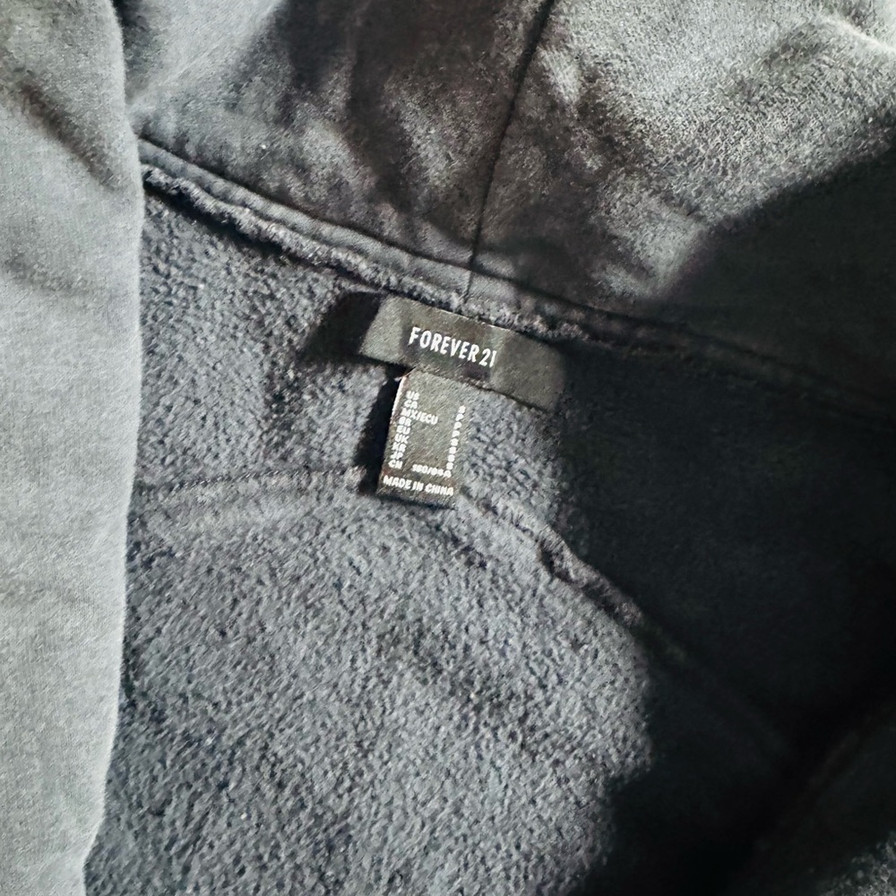 🏔️ Shacket - Picture 3 of 3